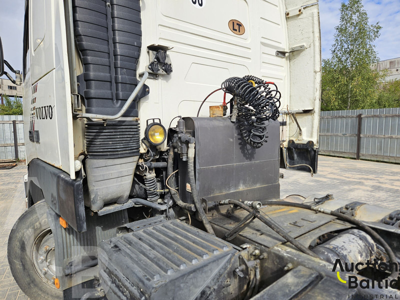 Xe đầu kéo Volvo FH12: hình 14 Xe đầu kéo Volvo FH12: hình 14