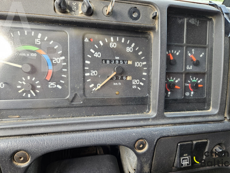 Xe đầu kéo Volvo FH12: hình 7 Xe đầu kéo Volvo FH12: hình 7