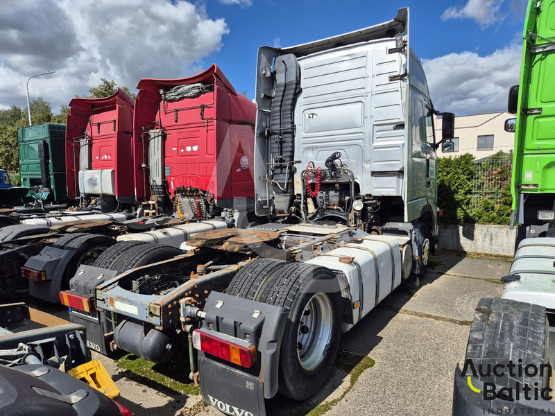 Volvo FH12 - Xe đầu kéo: hình 3 Volvo FH12 - Xe đầu kéo: hình 3