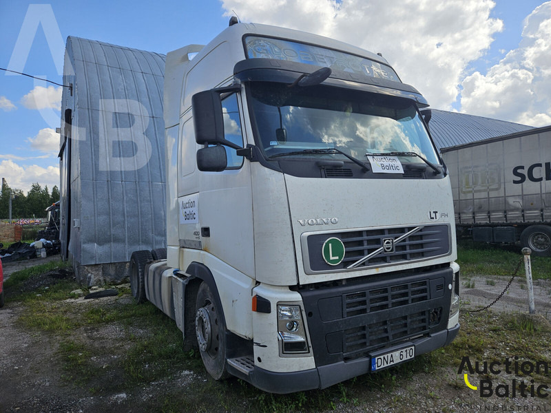 Volvo FH400 - Xe đầu kéo: hình 2 Volvo FH400 - Xe đầu kéo: hình 2