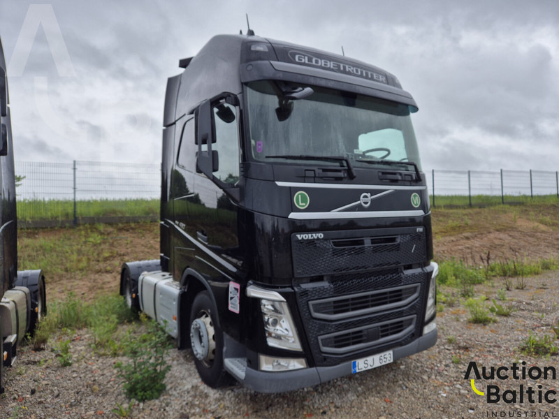 Volvo FH460 - Xe đầu kéo: hình 2 Volvo FH460 - Xe đầu kéo: hình 2
