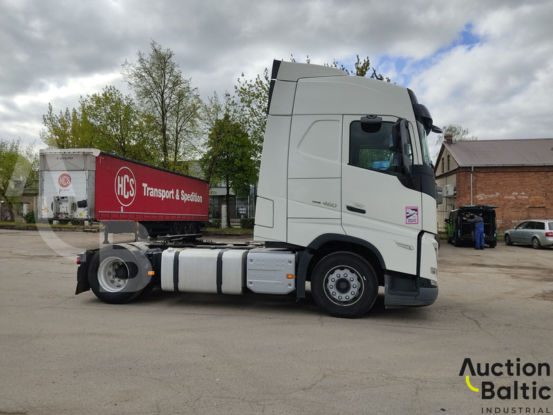 Volvo FH460 - Xe đầu kéo: hình 3 Volvo FH460 - Xe đầu kéo: hình 3