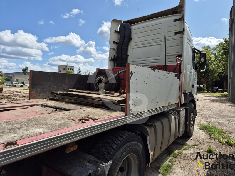 Volvo FH460 - Xe đầu kéo: hình 3 Volvo FH460 - Xe đầu kéo: hình 3