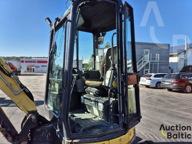 Yanmar Vio 33 U - Máy xúc mini: hình 5 Yanmar Vio 33 U - Máy xúc mini: hình 5