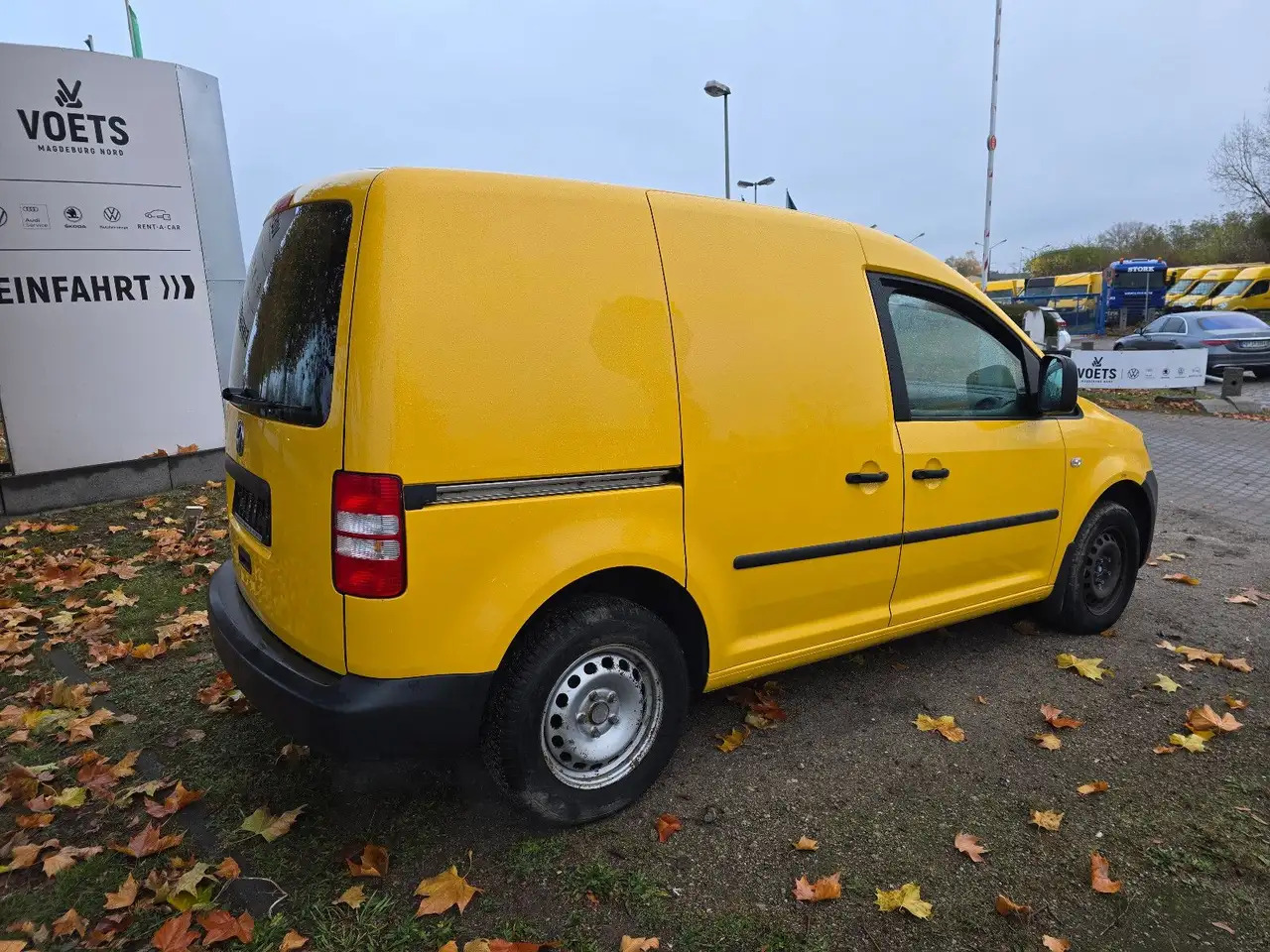Volkswagen Caddy/62kW/Van/EU5/Scheckheft - Xe van chở hàng: hình 4 Volkswagen Caddy/62kW/Van/EU5/Scheckheft - Xe van chở hàng: hình 4