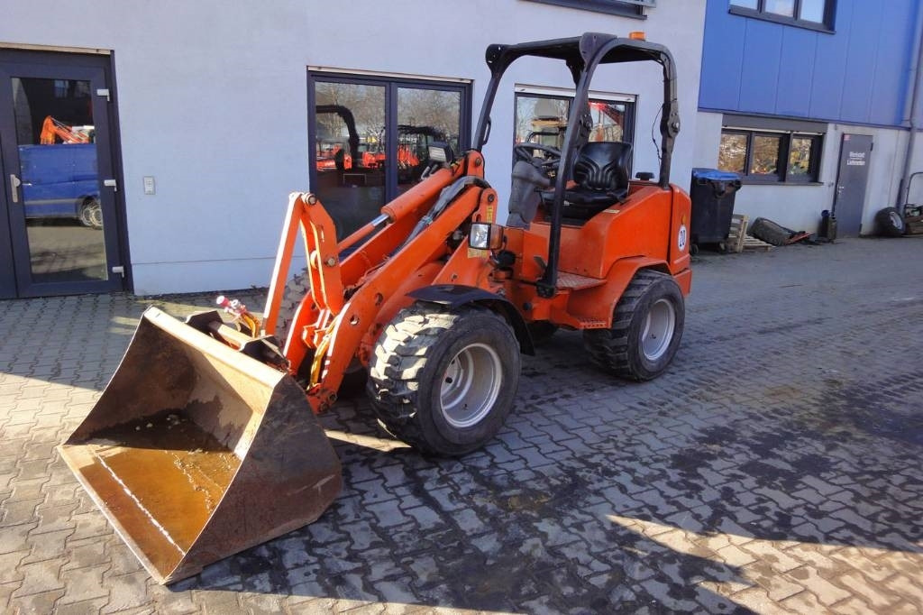 Schäffer 2436 - Máy xúc lật bánh lốp: hình 1 Schäffer 2436 - Máy xúc lật bánh lốp: hình 1