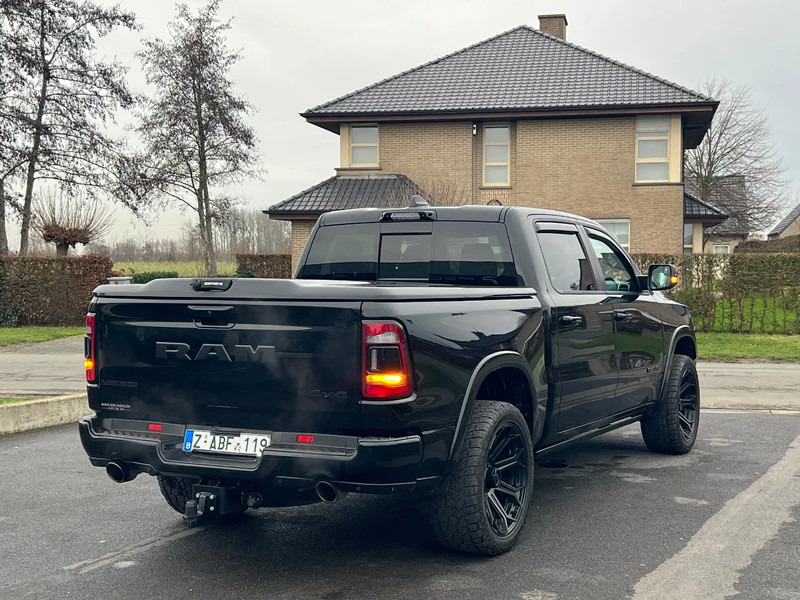 Dodge Ram HEMI 5700 *DODGE RAM 1500 LARAMIE AIR SUSP* - Xe hơi: hình 3 Dodge Ram HEMI 5700 *DODGE RAM 1500 LARAMIE AIR SUSP* - Xe hơi: hình 3