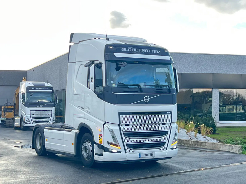 Volvo FH 500 I SHIFT**FH500 TURBO COMPOUND**512000km - Xe đầu kéo: hình 1 Volvo FH 500 I SHIFT**FH500 TURBO COMPOUND**512000km - Xe đầu kéo: hình 1