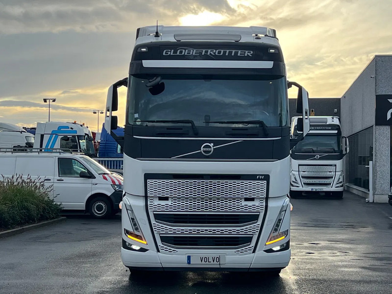 Volvo FH 500 I SHIFT**FH500 TURBO COMPOUND**512000km - Xe đầu kéo: hình 4 Volvo FH 500 I SHIFT**FH500 TURBO COMPOUND**512000km - Xe đầu kéo: hình 4