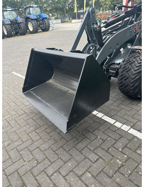 Tobroco Grondbak 130 cm Giant aanspan - Gầu cho Máy móc xây dựng: hình 3 Tobroco Grondbak 130 cm Giant aanspan - Gầu cho Máy móc xây dựng: hình 3