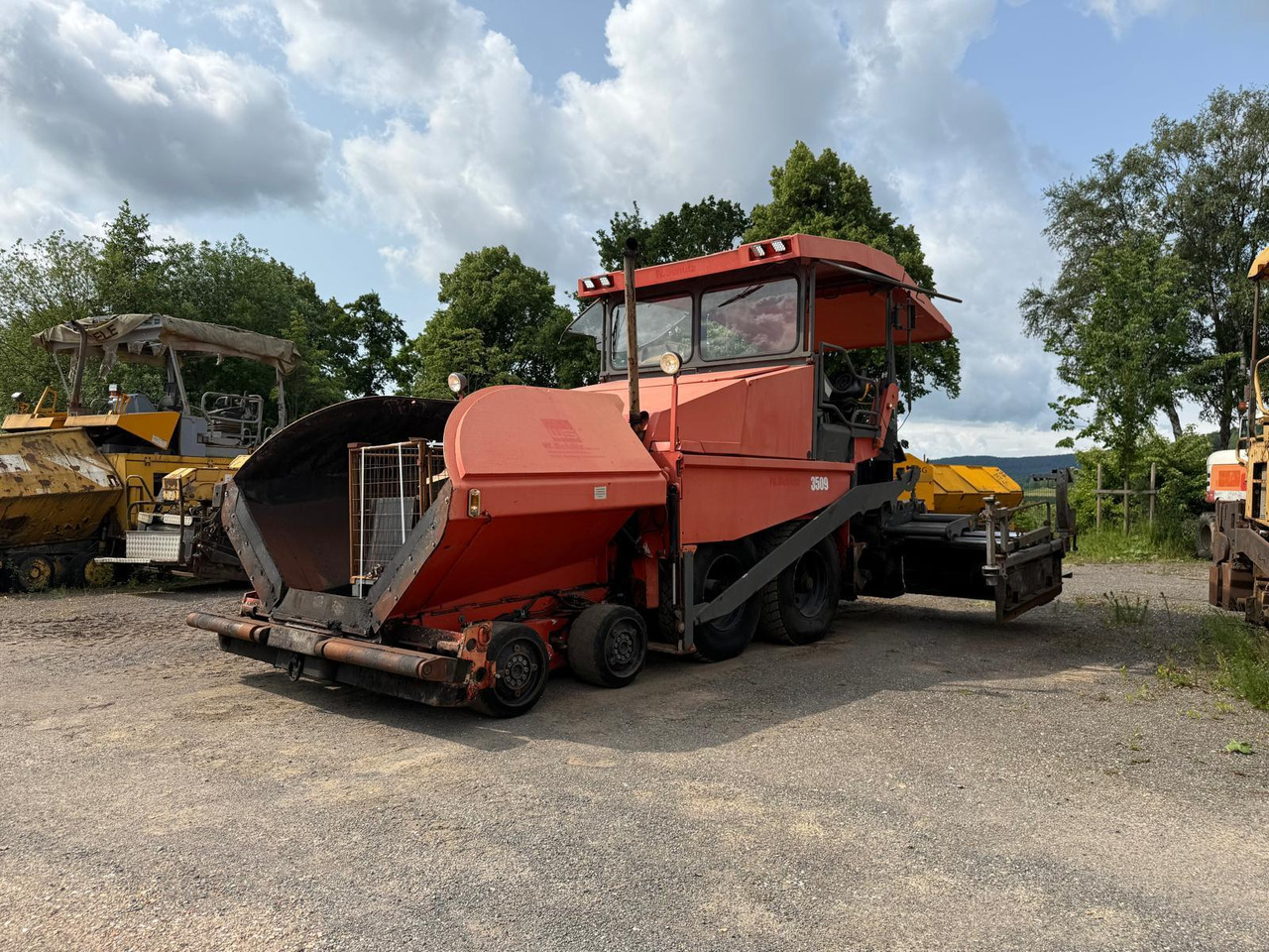 Demag-Dynapac DF135P powerfull 4-axle-paver - Máy lát nhựa đường: hình 3 Demag-Dynapac DF135P powerfull 4-axle-paver - Máy lát nhựa đường: hình 3
