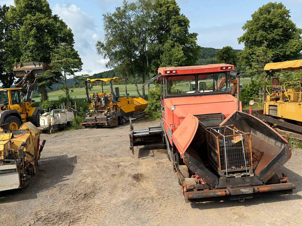 Demag-Dynapac DF135P powerfull 4-axle-paver - Máy lát nhựa đường: hình 4 Demag-Dynapac DF135P powerfull 4-axle-paver - Máy lát nhựa đường: hình 4