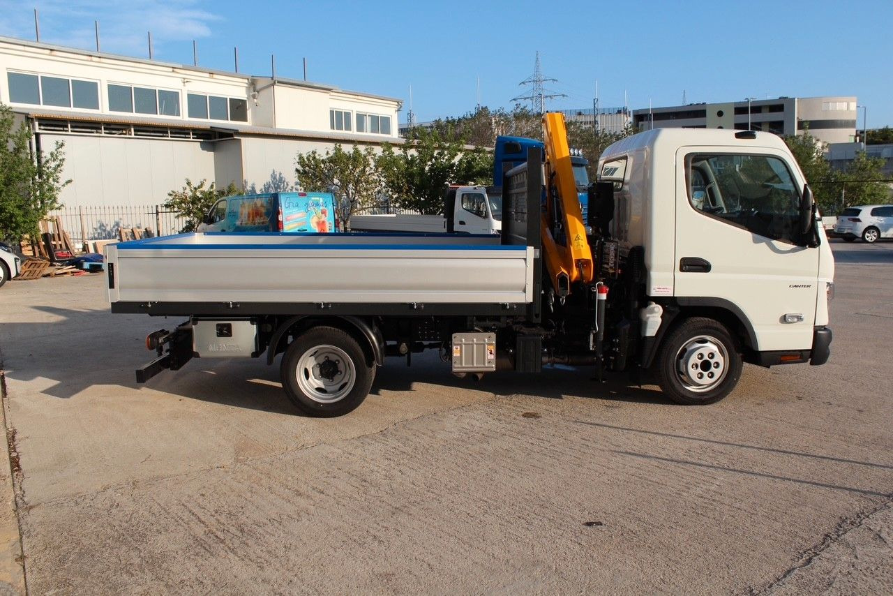 FUSO CANTER 3C15 - Xe tải nhỏ phẳng: hình 2 FUSO CANTER 3C15 - Xe tải nhỏ phẳng: hình 2
