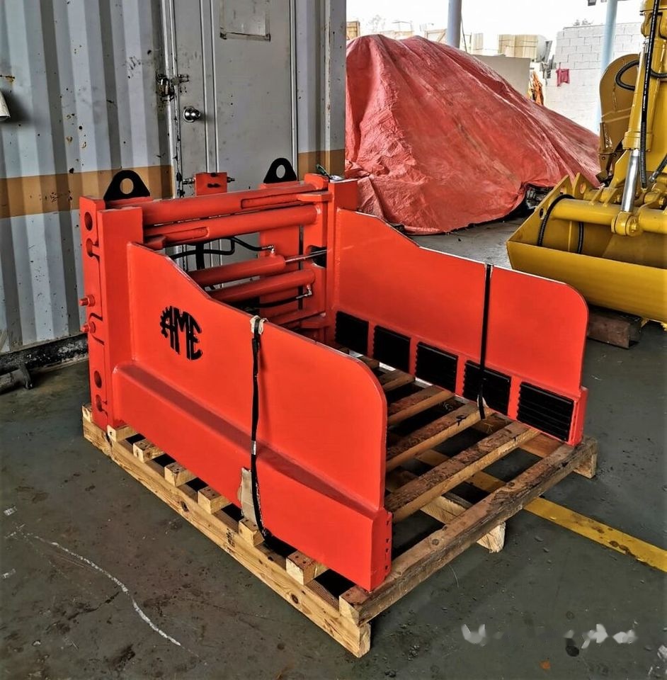 AME Bale Clamp - Ngàm kẹp cho Xe nâng: hình 1 AME Bale Clamp - Ngàm kẹp cho Xe nâng: hình 1