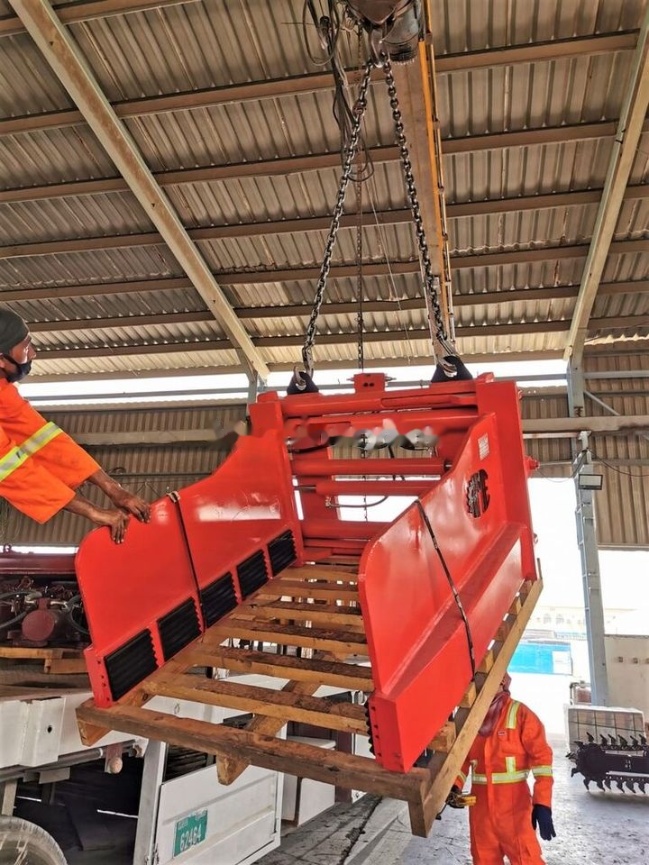 AME Bale Clamp - Ngàm kẹp cho Xe nâng: hình 4 AME Bale Clamp - Ngàm kẹp cho Xe nâng: hình 4