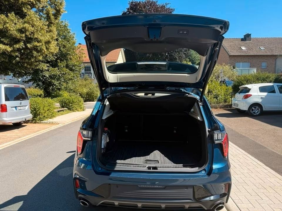 Lynk&Co 1.5 HEV Pano/SHZ/Navi/ Cam/PDC - SUV: hình 5 Lynk&Co 1.5 HEV Pano/SHZ/Navi/ Cam/PDC - SUV: hình 5