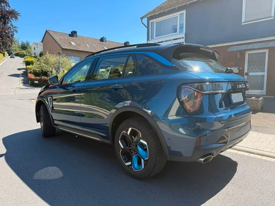 Lynk&Co 1.5 HEV Pano/SHZ/Navi/ Cam/PDC - SUV: hình 3 Lynk&Co 1.5 HEV Pano/SHZ/Navi/ Cam/PDC - SUV: hình 3