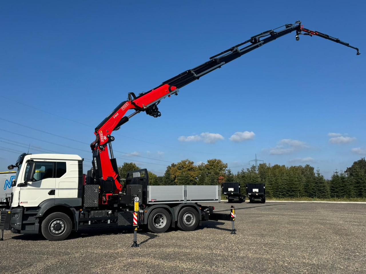 MAN 26.470 6x4-4 Hydrodrive Fassi Kran F545 Jib - Xe tải thùng lửng/ Phẳng, Xe cẩu tự hành: hình 5 MAN 26.470 6x4-4 Hydrodrive Fassi Kran F545 Jib - Xe tải thùng lửng/ Phẳng, Xe cẩu tự hành: hình 5