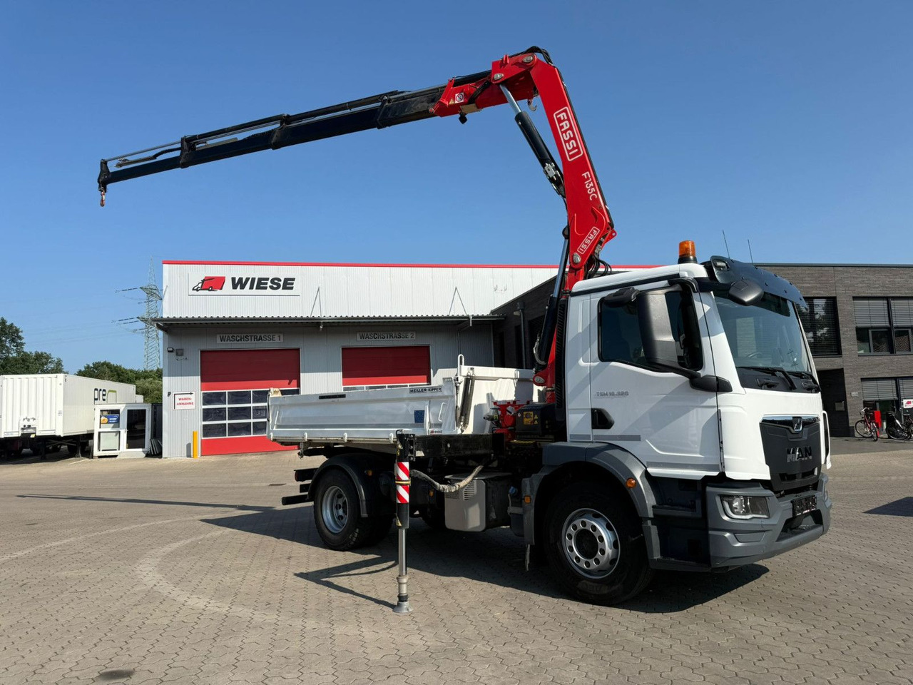 MAN TGM 18.320 4x2 BB mit Kran Fassi F135 Kipper - Xe ben, Xe cẩu tự hành: hình 1 MAN TGM 18.320 4x2 BB mit Kran Fassi F135 Kipper - Xe ben, Xe cẩu tự hành: hình 1
