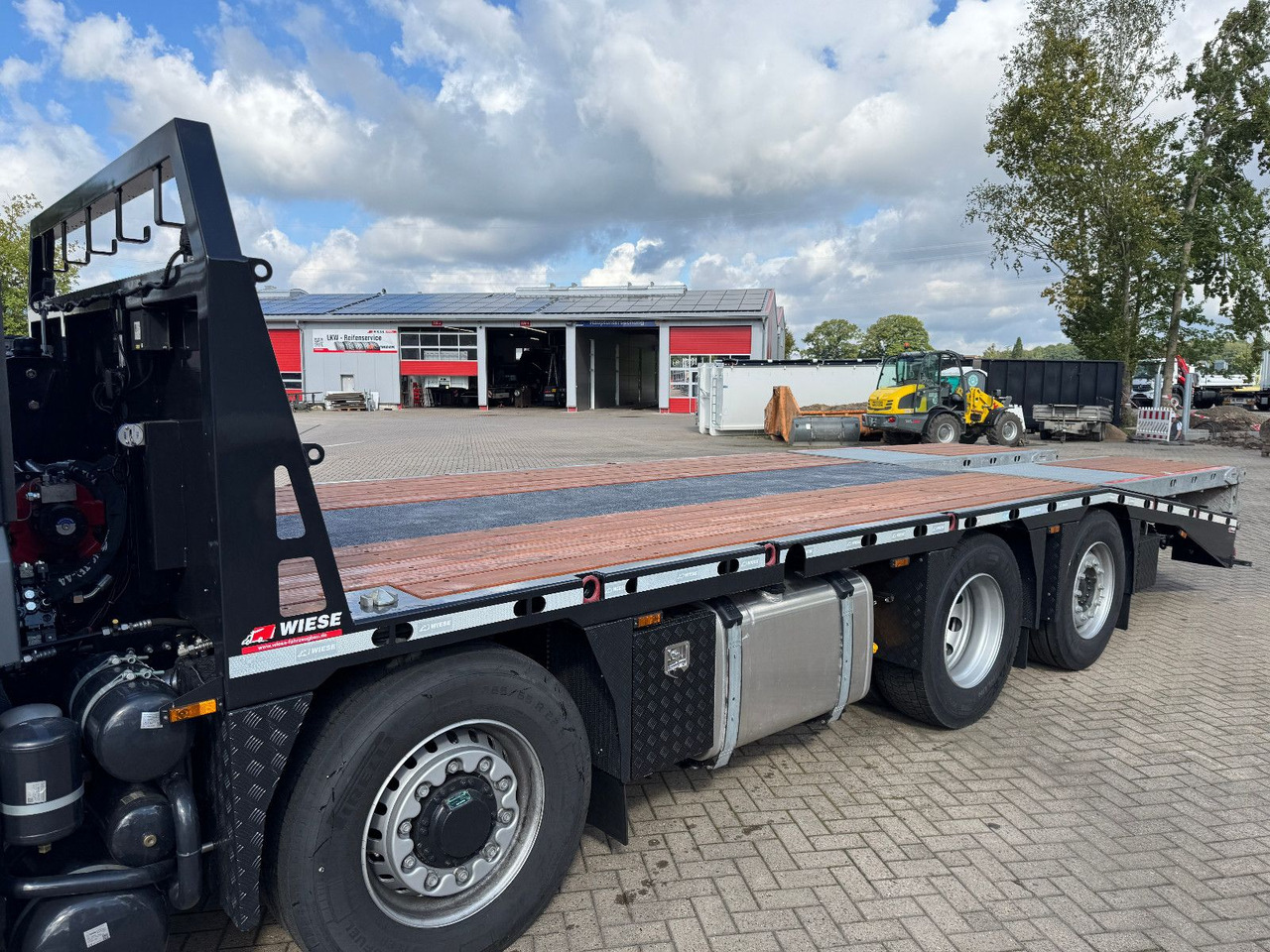 MAN TGS 35.520 Hydro Baumaschinentransporter - Xe tải kéo: hình 2 MAN TGS 35.520 Hydro Baumaschinentransporter - Xe tải kéo: hình 2