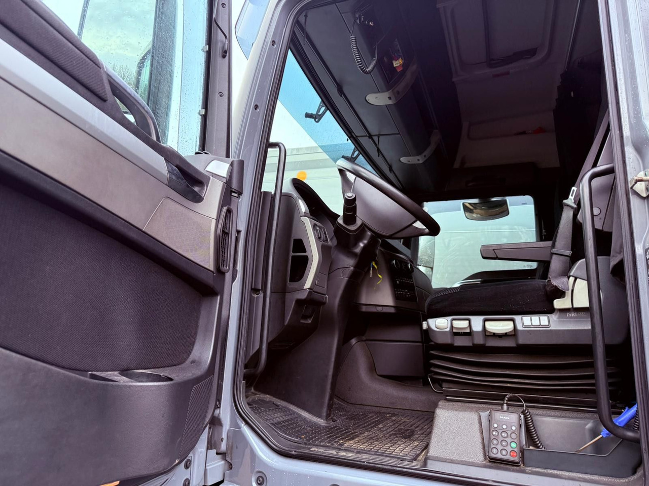 MAN TGX 18.440 LL Volumen LKW mit Staplerhalterung MAN TGX 18.440 LL Volumen LKW mit Staplerhalterung - Xe tải thùng mui bạt: hình 5 MAN TGX 18.440 LL Volumen LKW mit Staplerhalterung MAN TGX 18.440 LL Volumen LKW mit Staplerhalterung - Xe tải thùng mui bạt: hình 5