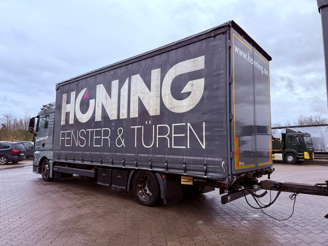 MAN TGX 18.440 LL Volumen LKW mit Staplerhalterung MAN TGX 18.440 LL Volumen LKW mit Staplerhalterung - Xe tải thùng mui bạt: hình 3 MAN TGX 18.440 LL Volumen LKW mit Staplerhalterung MAN TGX 18.440 LL Volumen LKW mit Staplerhalterung - Xe tải thùng mui bạt: hình 3