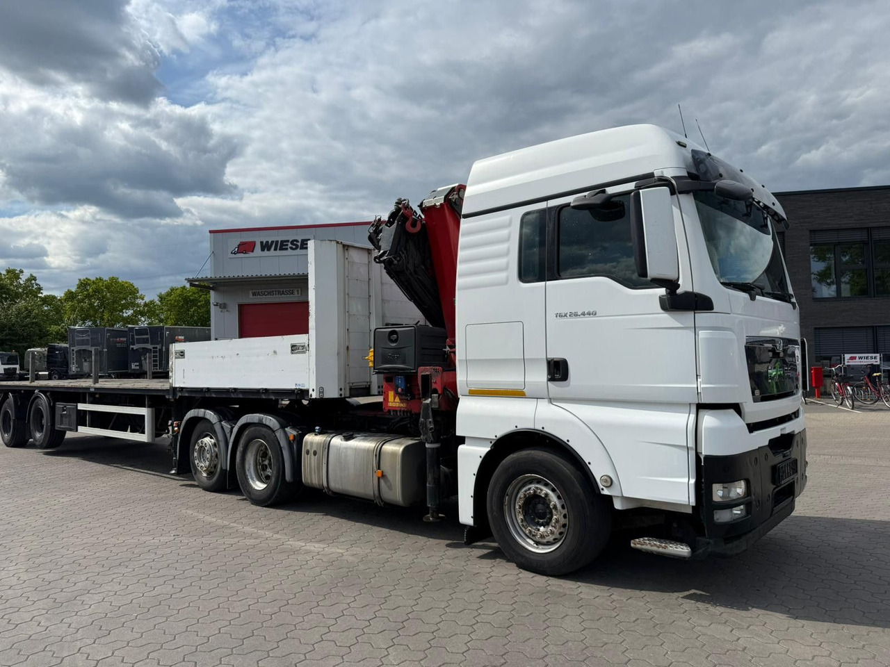 MAN TGX 26.440 6x2 mit HMF 3000-5 Kran - Xe cẩu tự hành: hình 1 MAN TGX 26.440 6x2 mit HMF 3000-5 Kran - Xe cẩu tự hành: hình 1