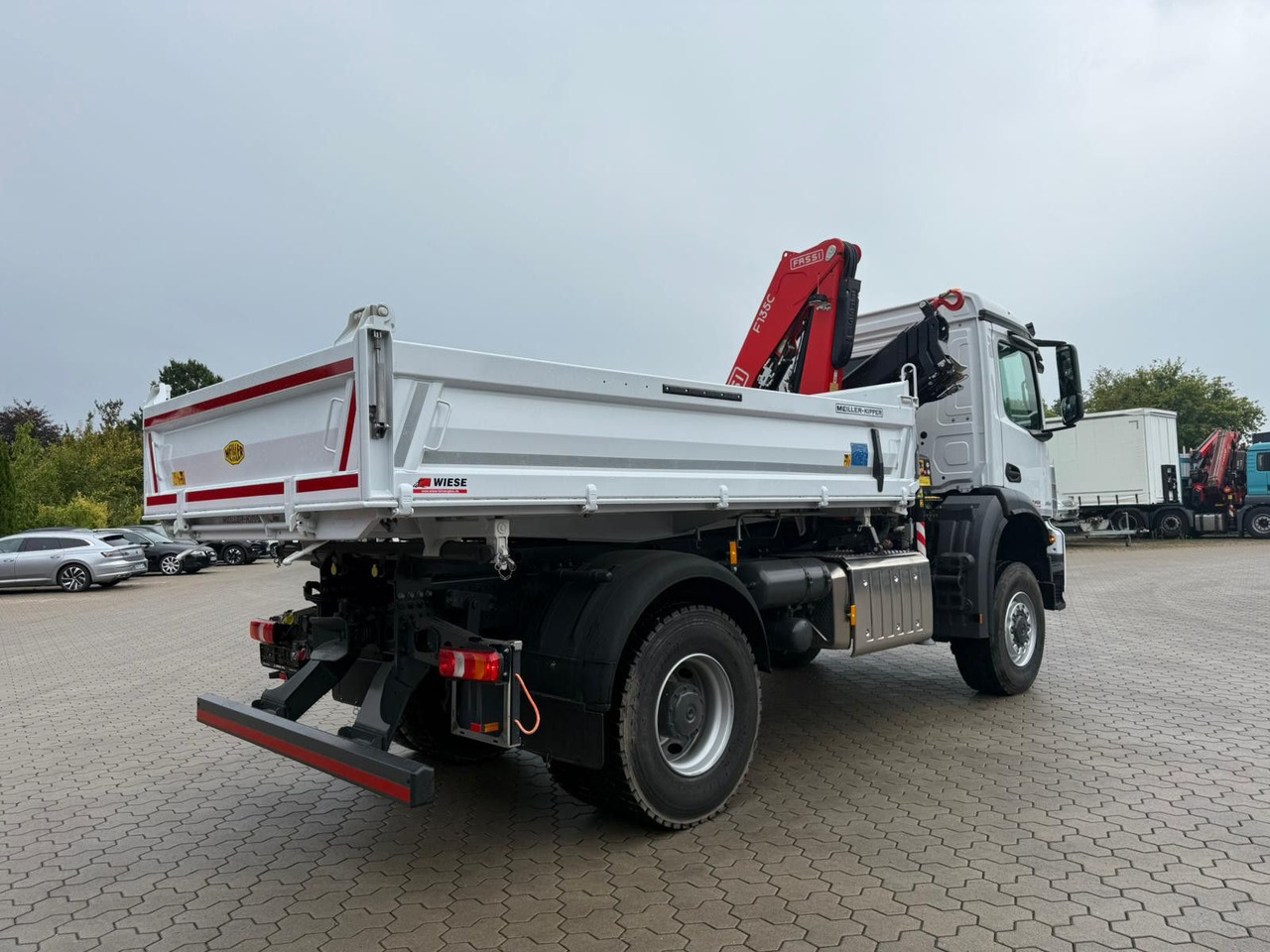 Mercedes-Benz Arocs 1835 4x4 Allrad Fassi F135 Kran Kipper - Xe ben, Xe cẩu tự hành: hình 4 Mercedes-Benz Arocs 1835 4x4 Allrad Fassi F135 Kran Kipper - Xe ben, Xe cẩu tự hành: hình 4