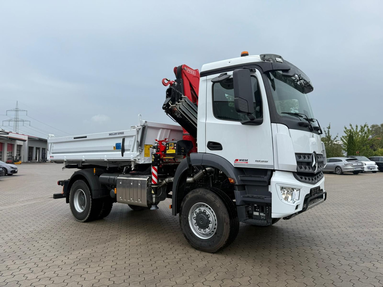 Mercedes-Benz Arocs 1835 4x4 Allrad Fassi F135 Kran Kipper - Xe ben, Xe cẩu tự hành: hình 2 Mercedes-Benz Arocs 1835 4x4 Allrad Fassi F135 Kran Kipper - Xe ben, Xe cẩu tự hành: hình 2