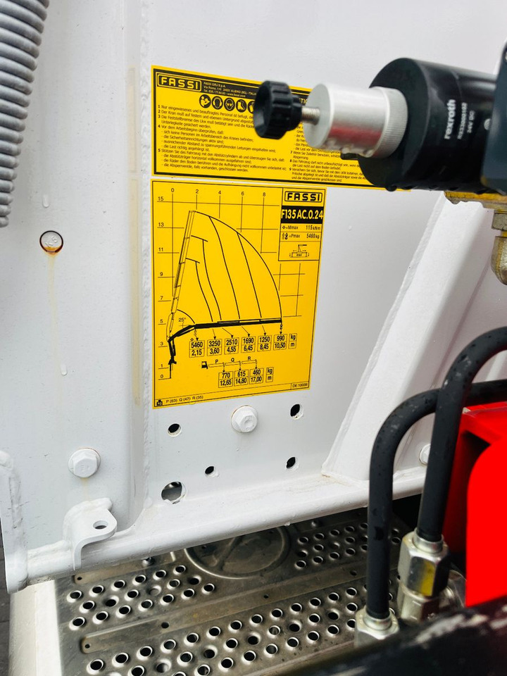 Cho thuê Mercedes-Benz Arocs 1835 4x4 Meiller Fassi F135 Kran Kipper Mercedes-Benz Arocs 1835 4x4 Meiller Fassi F135 Kran Kipper: hình 6 Cho thuê Mercedes-Benz Arocs 1835 4x4 Meiller Fassi F135 Kran Kipper Mercedes-Benz Arocs 1835 4x4 Meiller Fassi F135 Kran Kipper: hình 6