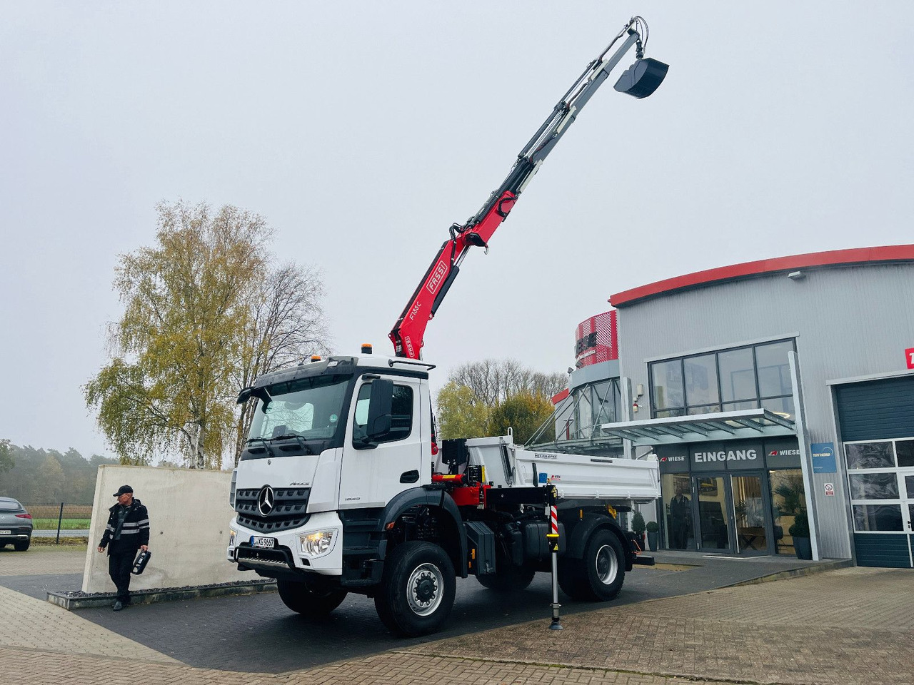Mercedes-Benz Arocs 1835 4x4 Meiller Fassi F135 Kran Kipper - Xe ben, Xe cẩu tự hành: hình 3 Mercedes-Benz Arocs 1835 4x4 Meiller Fassi F135 Kran Kipper - Xe ben, Xe cẩu tự hành: hình 3