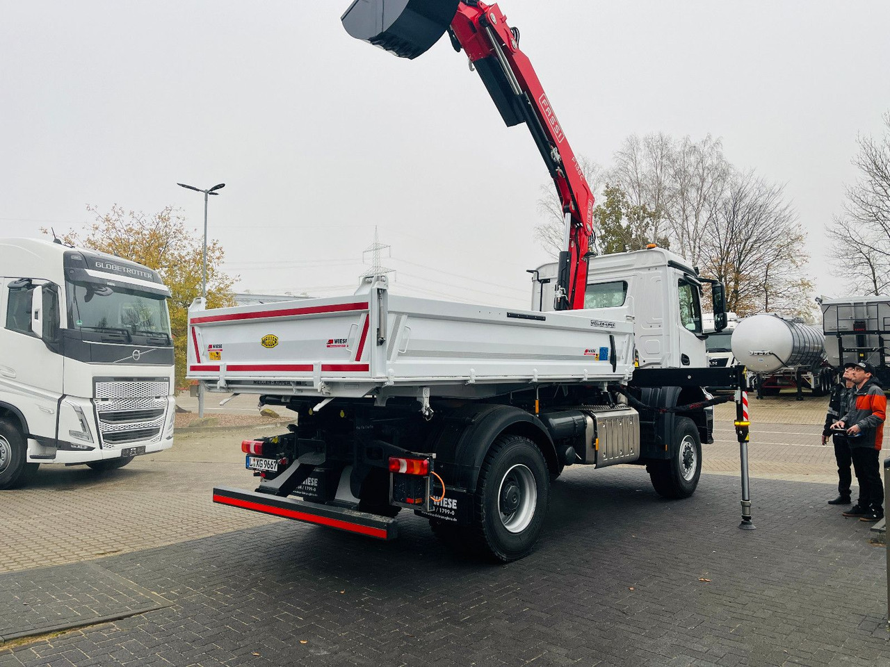 Mercedes-Benz Arocs 1835 4x4 Meiller Fassi Kran Kipper - Xe ben, Xe cẩu tự hành: hình 5 Mercedes-Benz Arocs 1835 4x4 Meiller Fassi Kran Kipper - Xe ben, Xe cẩu tự hành: hình 5