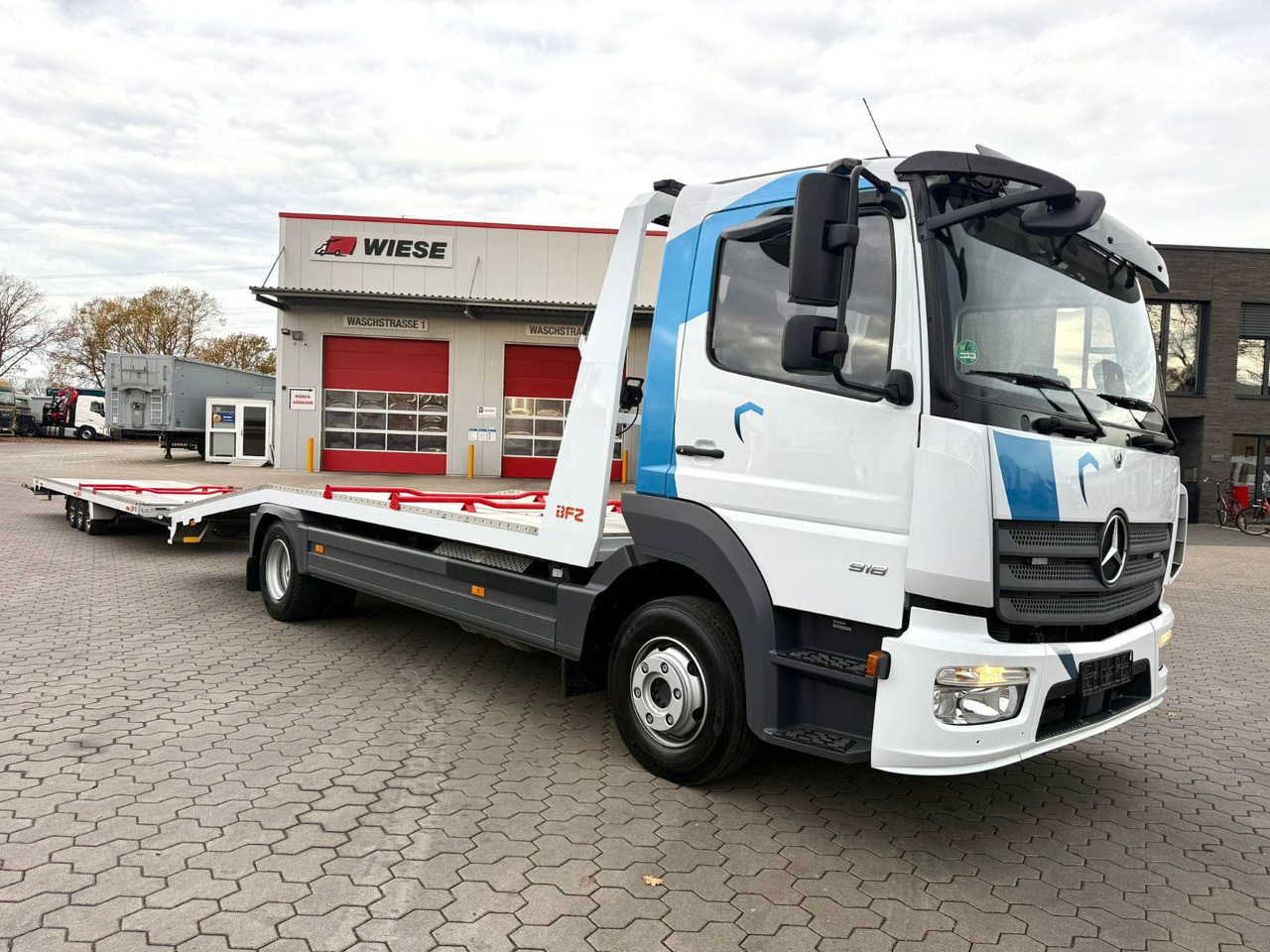 Mercedes-Benz Atego 918L Autotransporter mit BFZ Anhänger - Xe tải chuyên chở tự động: hình 4 Mercedes-Benz Atego 918L Autotransporter mit BFZ Anhänger - Xe tải chuyên chở tự động: hình 4