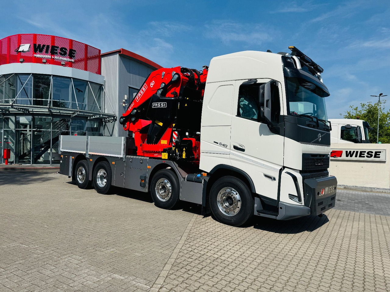 Volvo FH 540 mit Fassi F2150RAL Fly Jib + Winde - Xe tải thùng lửng/ Phẳng, Xe cẩu tự hành: hình 3 Volvo FH 540 mit Fassi F2150RAL Fly Jib + Winde - Xe tải thùng lửng/ Phẳng, Xe cẩu tự hành: hình 3