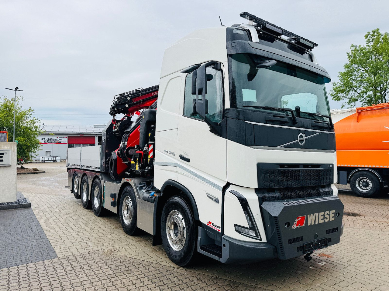 Volvo FH540 10x4 mit F1150 Ladekran, Sattelzugmaschine - Xe tải thùng lửng/ Phẳng, Xe cẩu tự hành: hình 3 Volvo FH540 10x4 mit F1150 Ladekran, Sattelzugmaschine - Xe tải thùng lửng/ Phẳng, Xe cẩu tự hành: hình 3