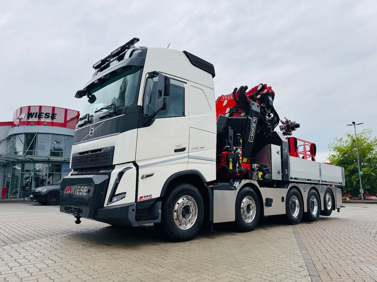 Volvo FH540 10x4 mit F1150 Ladekran, Sattelzugmaschine - Xe tải thùng lửng/ Phẳng, Xe cẩu tự hành: hình 1 Volvo FH540 10x4 mit F1150 Ladekran, Sattelzugmaschine - Xe tải thùng lửng/ Phẳng, Xe cẩu tự hành: hình 1