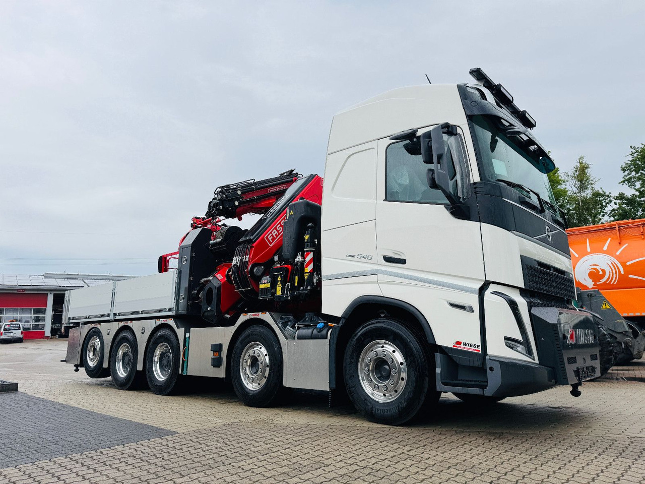 Volvo FH540 10x4 mit F1150 Ladekran, Sattelzugmaschine - Xe tải thùng lửng/ Phẳng, Xe cẩu tự hành: hình 2 Volvo FH540 10x4 mit F1150 Ladekran, Sattelzugmaschine - Xe tải thùng lửng/ Phẳng, Xe cẩu tự hành: hình 2