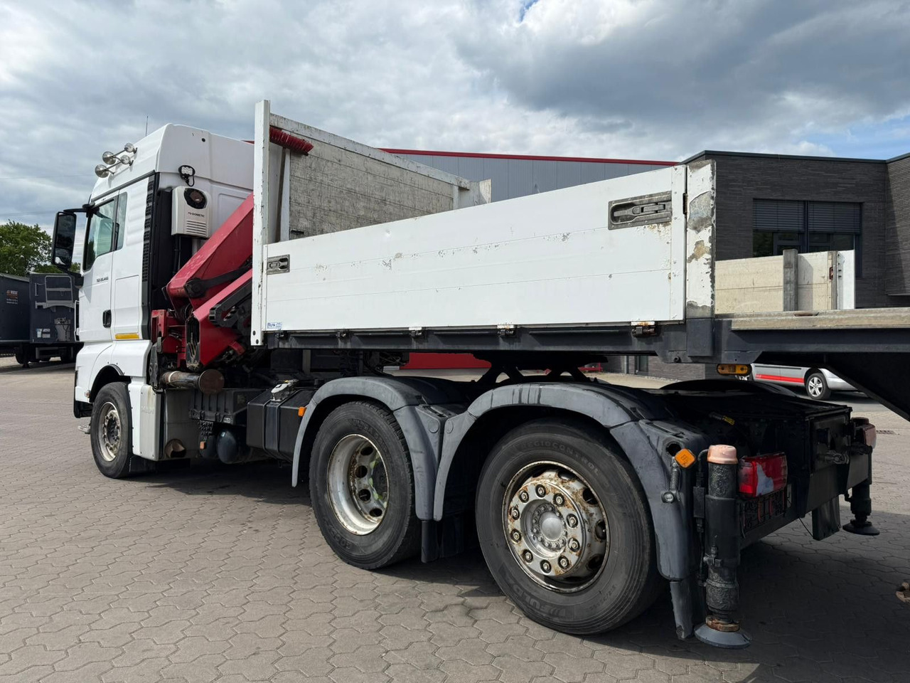 MAN TGX 26.440 6x2 mit HMF 3000-5 Kran - Xe đầu kéo: hình 5 MAN TGX 26.440 6x2 mit HMF 3000-5 Kran - Xe đầu kéo: hình 5