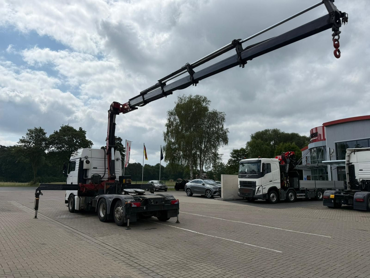 MAN TGX 26.440 6x2 mit HMF 3000-5 Kran TÜV NEU - Xe đầu kéo: hình 4 MAN TGX 26.440 6x2 mit HMF 3000-5 Kran TÜV NEU - Xe đầu kéo: hình 4