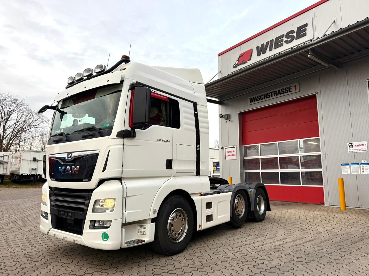 MAN TGX 26.500 6x2 Hydraulik Exklusiv Innenraum - Xe đầu kéo: hình 2 MAN TGX 26.500 6x2 Hydraulik Exklusiv Innenraum - Xe đầu kéo: hình 2