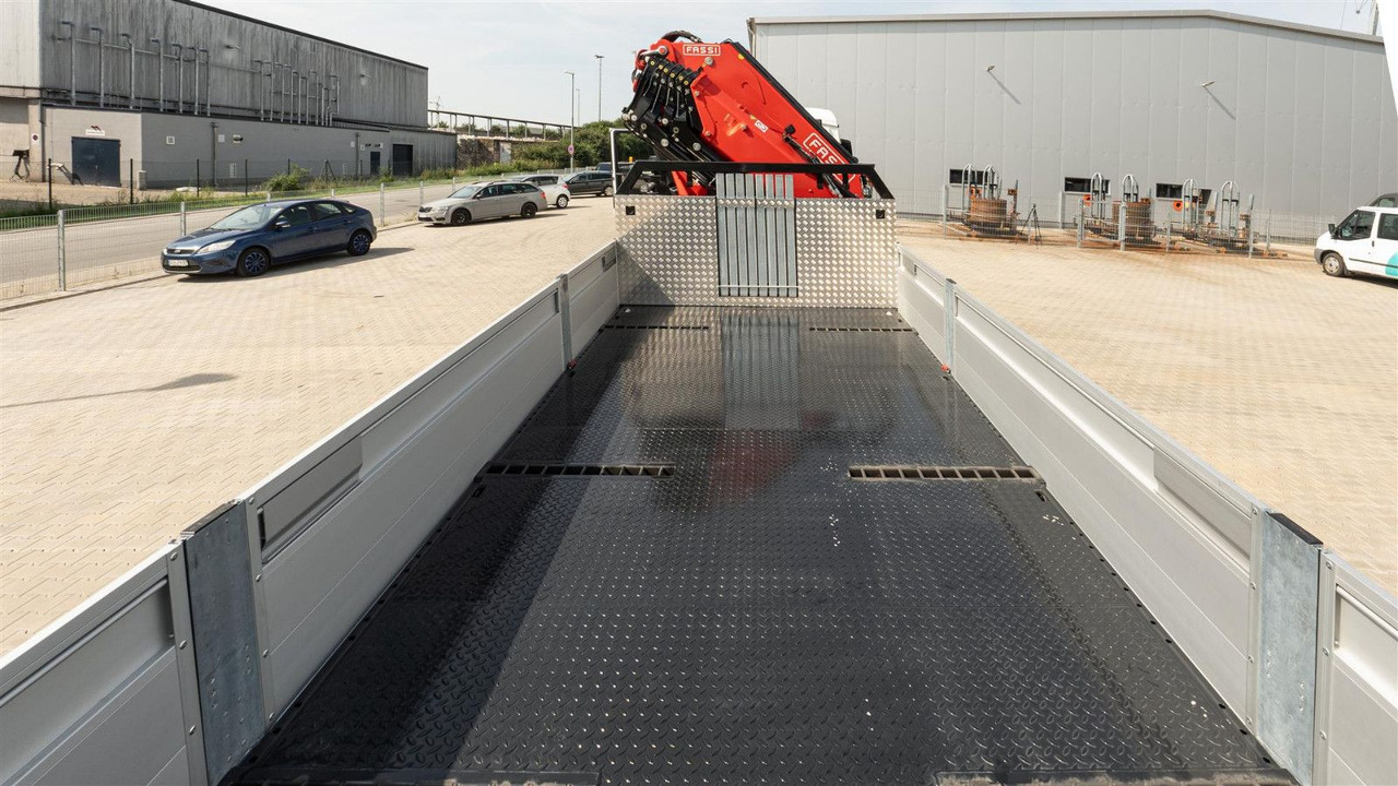 MAN 35.470 8x2 Kran F710 RA2.26 - Xe tải, Xe cẩu tự hành: hình 4 MAN 35.470 8x2 Kran F710 RA2.26 - Xe tải, Xe cẩu tự hành: hình 4