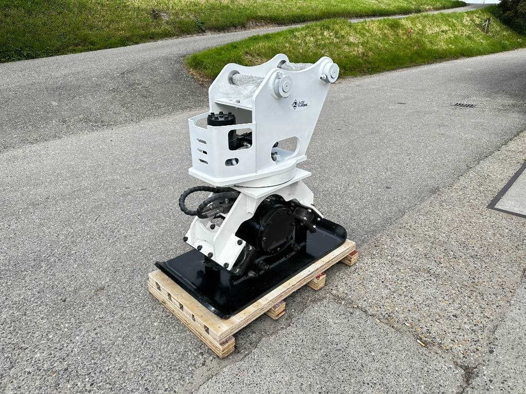 AJCE ACP5R Vibration Plate Compactor - Đĩa rung: hình 2 AJCE ACP5R Vibration Plate Compactor - Đĩa rung: hình 2