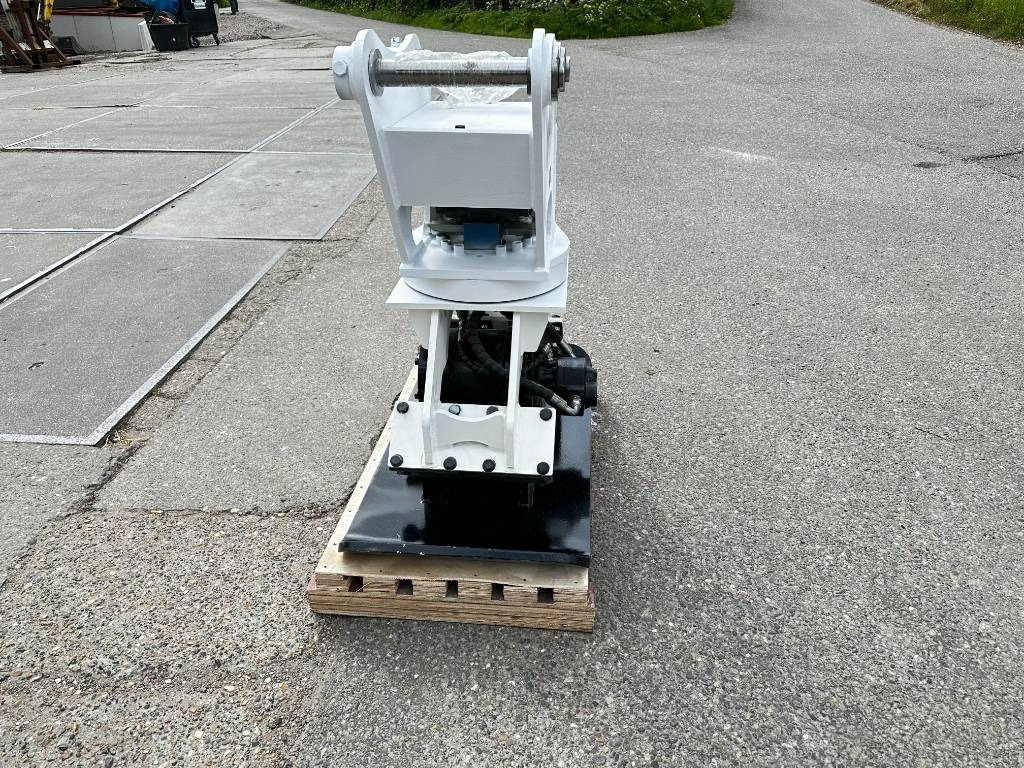 AJCE ACP5R Vibration Plate Compactor - Đĩa rung: hình 4 AJCE ACP5R Vibration Plate Compactor - Đĩa rung: hình 4