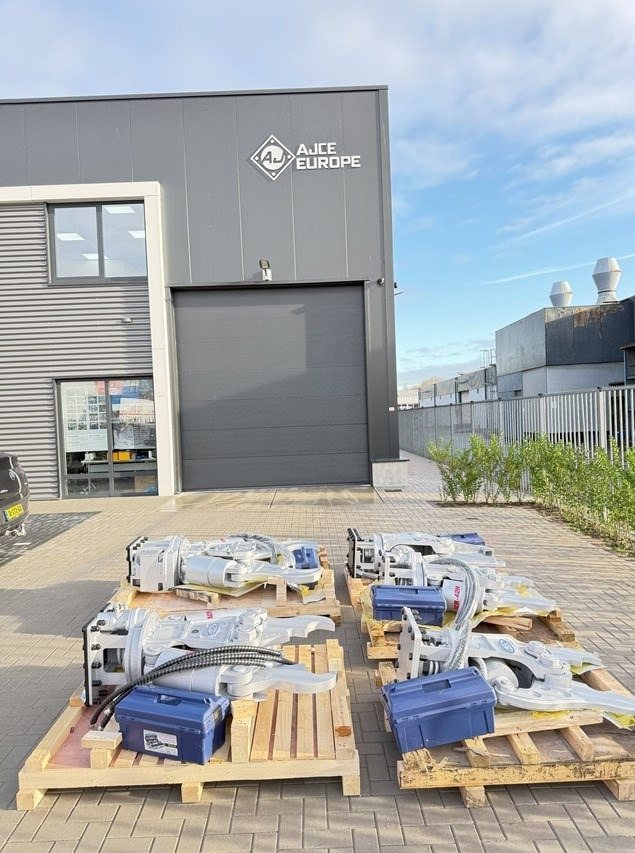 AJCE ACR72H Concrete Crusher - Kéo phá dỡ: hình 5 AJCE ACR72H Concrete Crusher - Kéo phá dỡ: hình 5