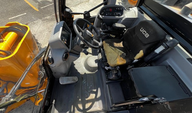 JCB TM320S - Xe nhấc hình viễn vọng kính: hình 5 JCB TM320S - Xe nhấc hình viễn vọng kính: hình 5