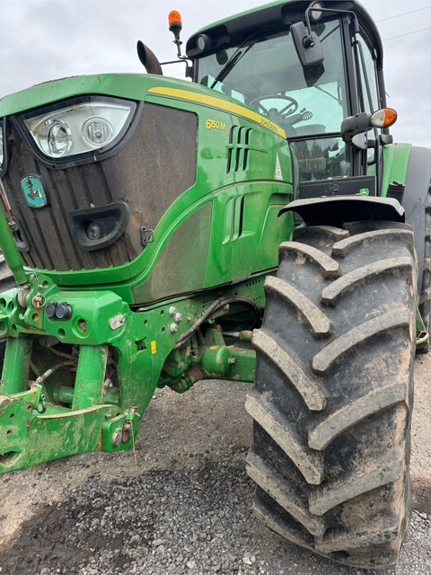 JOHN DEERE 6150 M - Máy cày: hình 3 JOHN DEERE 6150 M - Máy cày: hình 3