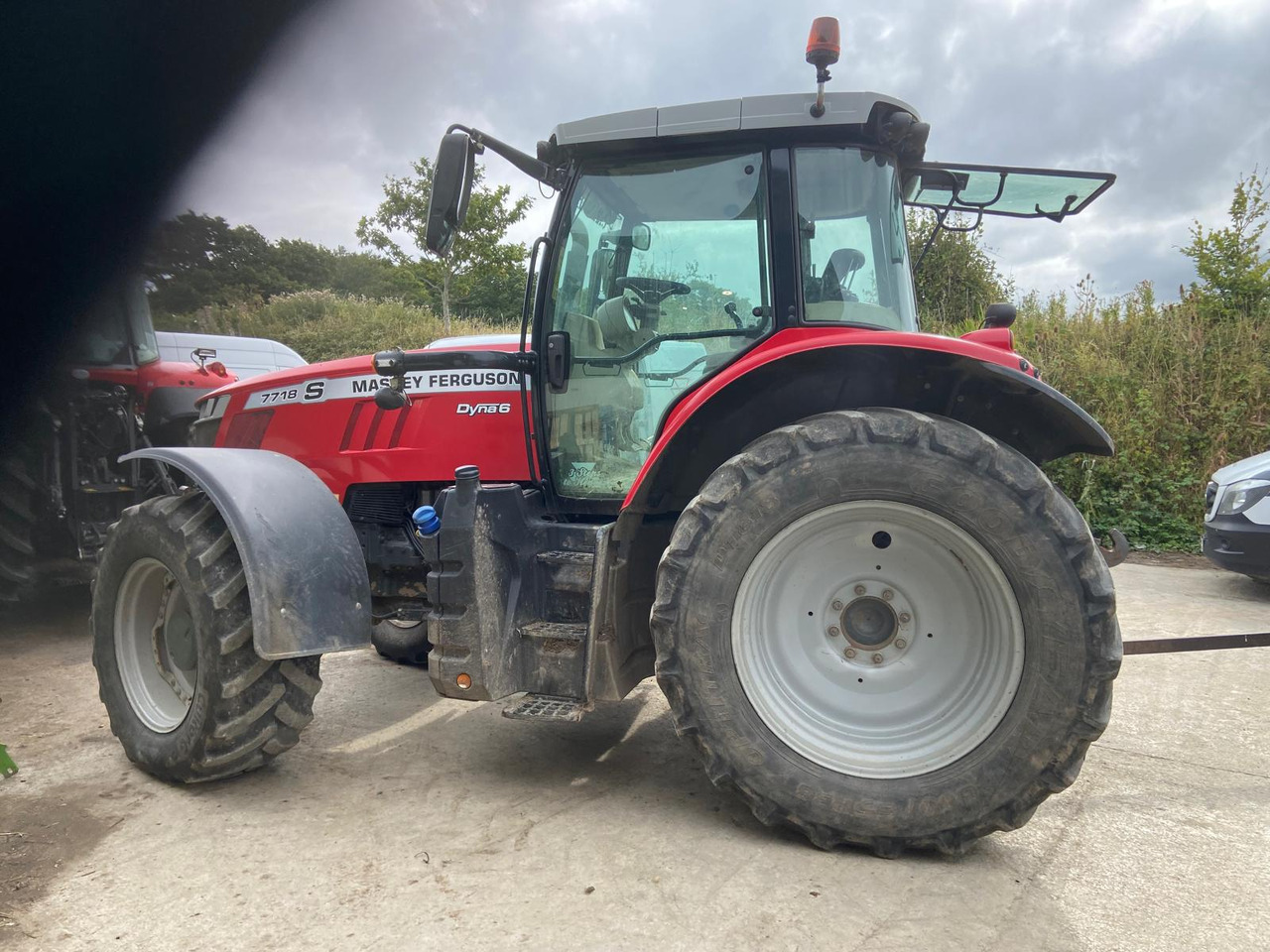 MASSEY FERGUSON 7718s - Máy cày: hình 3 MASSEY FERGUSON 7718s - Máy cày: hình 3