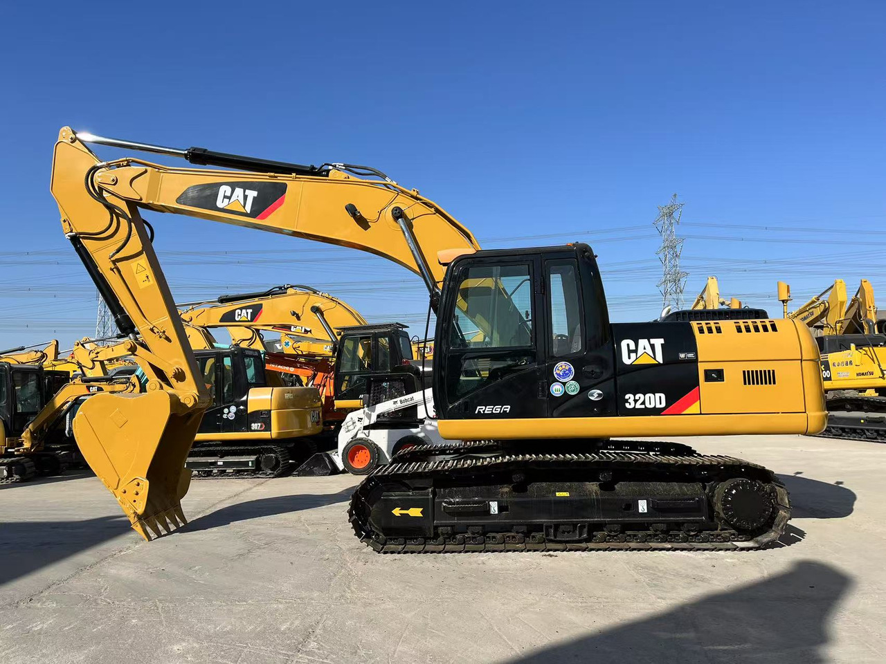 CATERPILLAR 320D - Máy xúc bánh xích: hình 3 CATERPILLAR 320D - Máy xúc bánh xích: hình 3