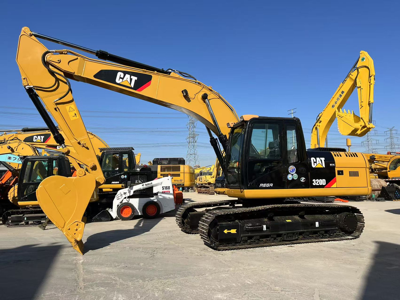 CATERPILLAR 320D - Máy xúc bánh xích: hình 4 CATERPILLAR 320D - Máy xúc bánh xích: hình 4