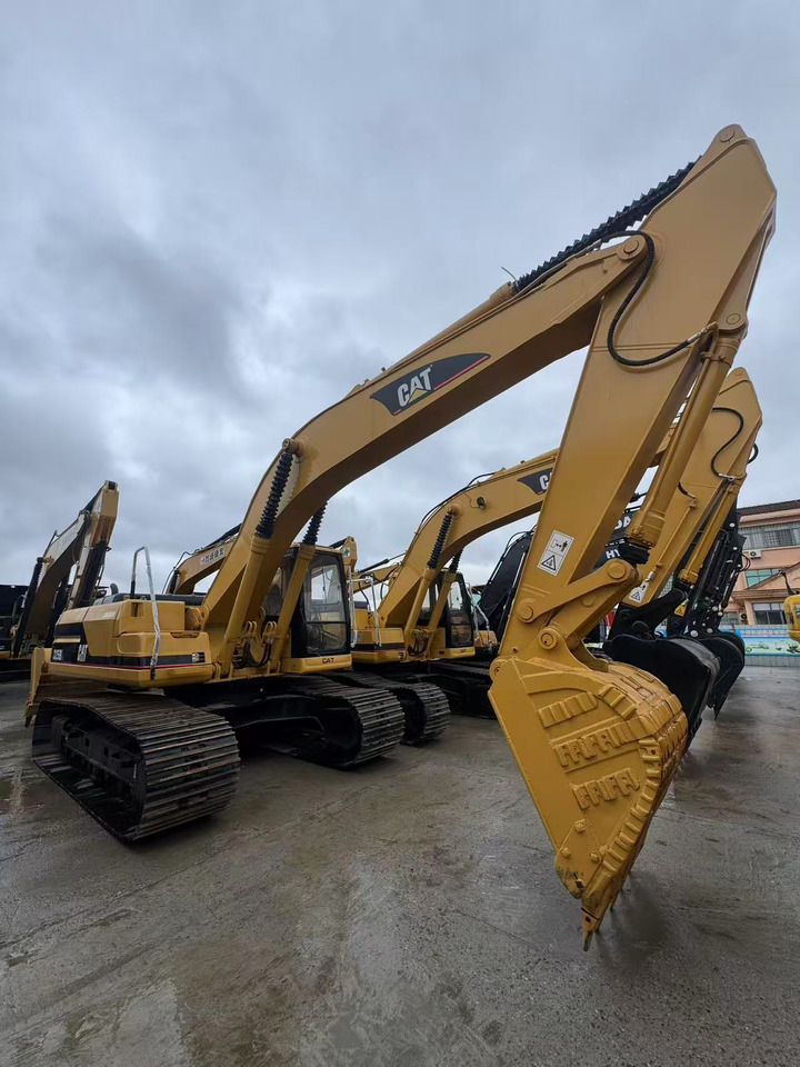 CATERPILLAR 325BL - Máy xúc bánh xích: hình 4 CATERPILLAR 325BL - Máy xúc bánh xích: hình 4